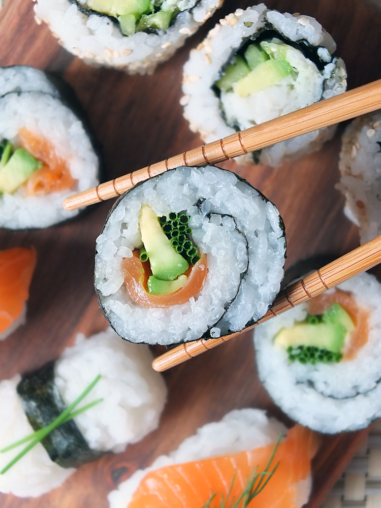 Smoked Salmon and Avocado Sushi {Recipe Video} | Elizabeth's Kitchen Diary