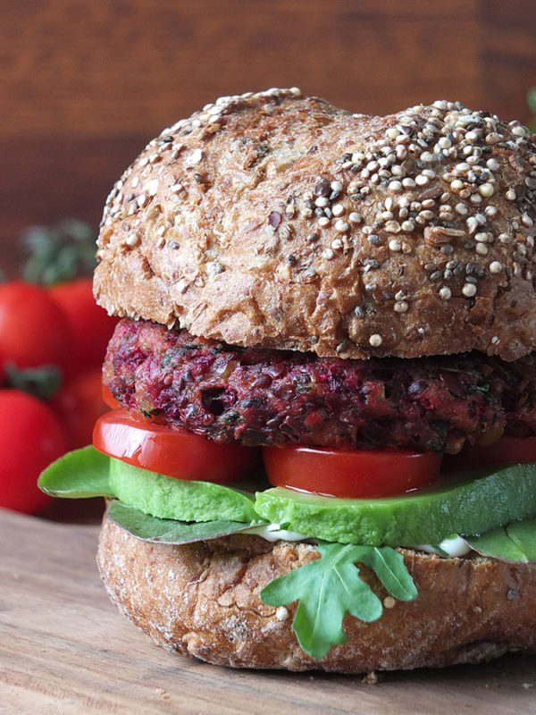 Easy 6-Ingredient Vegan Beetroot Falafel Burgers - Elizabeth's Kitchen ...