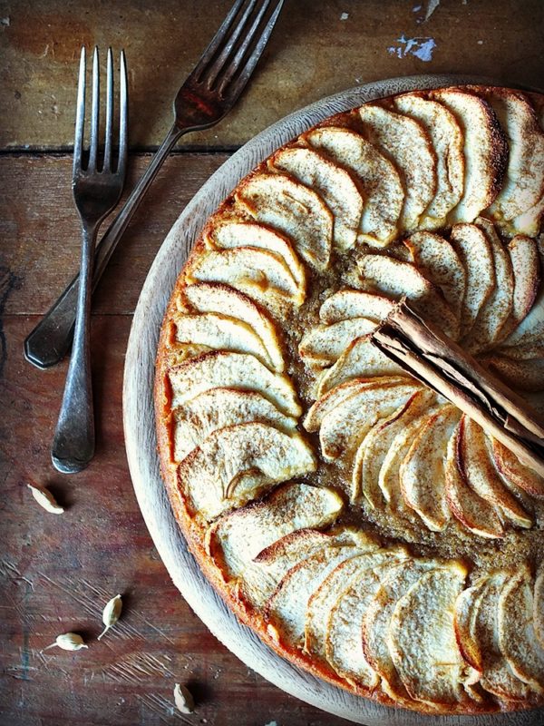 Spiced Apple Cake | Elizabeth's Kitchen Diary