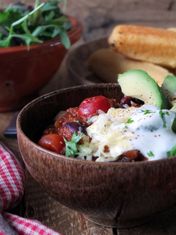 Quick & Easy Loaded Vegetarian Chilli Recipe | Elizabeth's Kitchen Diary